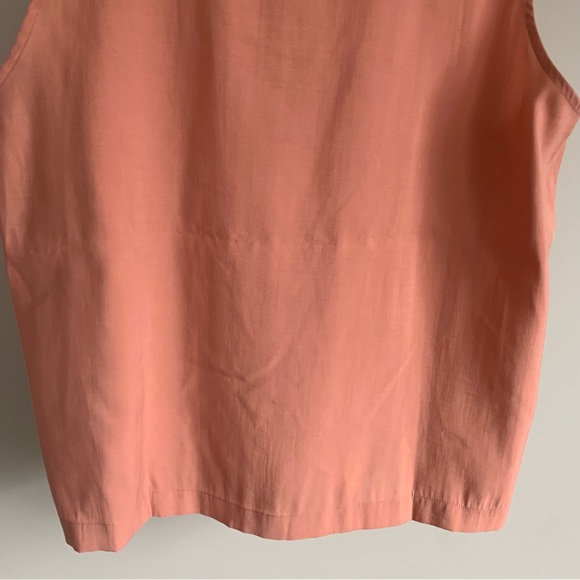 • NWT! [Liz Claiborne] Sleeveless Top • - Picture 8 of 11